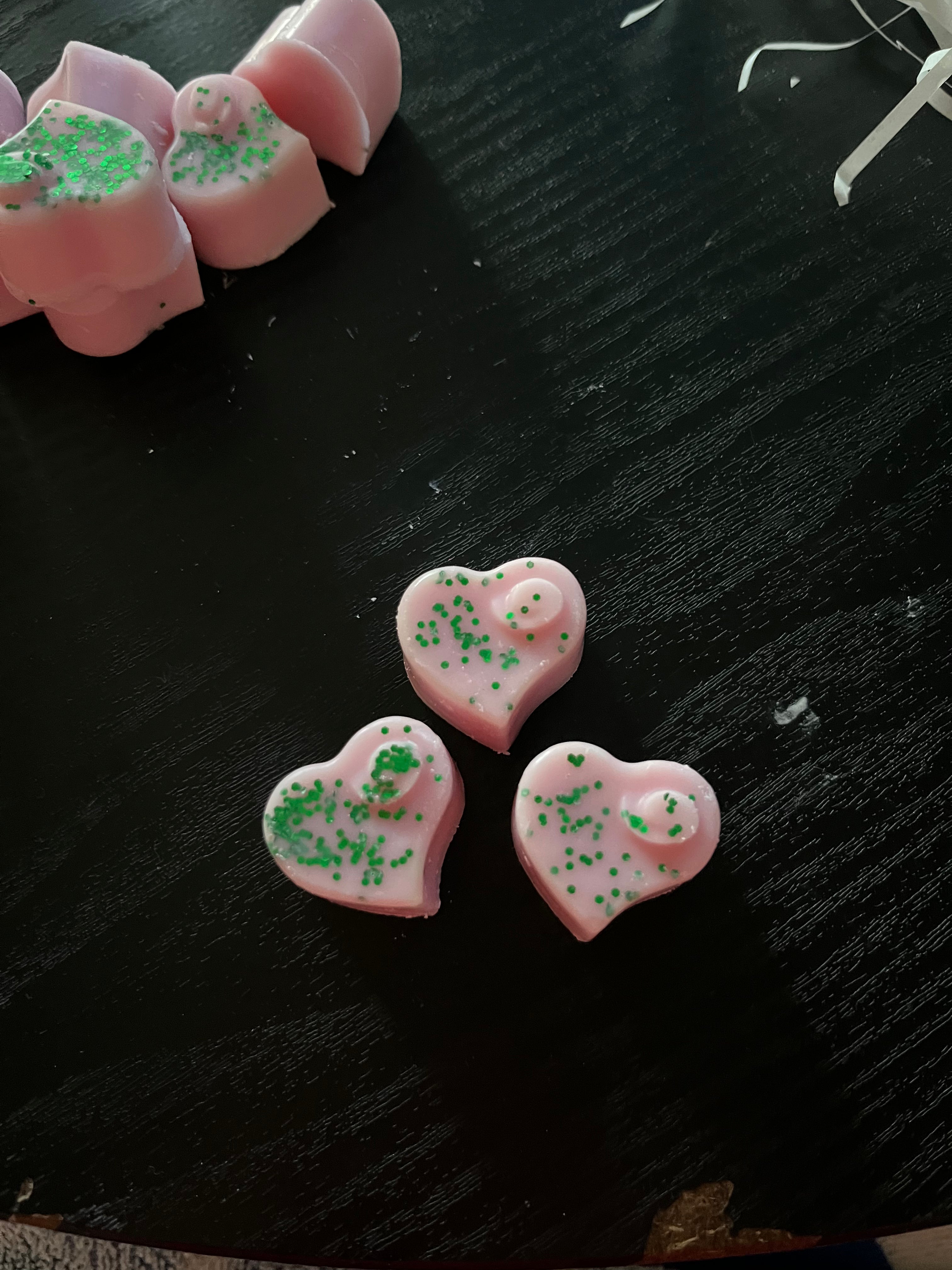 Heart wax melts 🖤